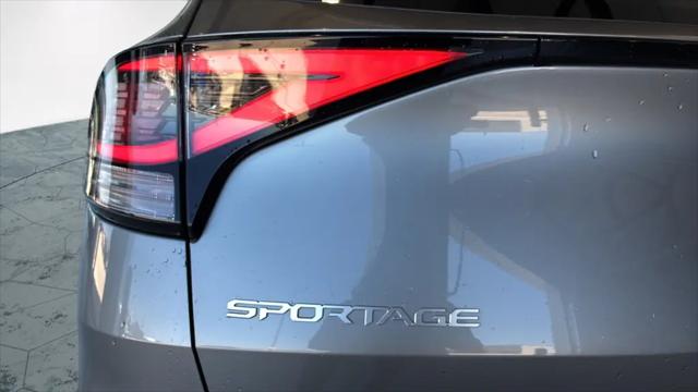 2025 Kia Sportage Hybrid LX