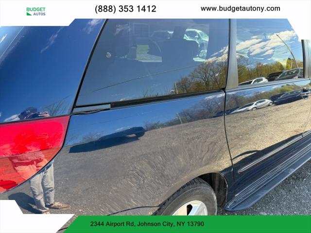 2004 Toyota Sienna XLE Limited