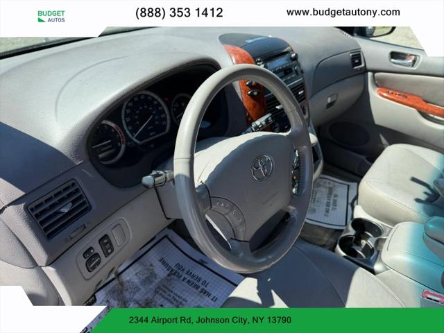 2004 Toyota Sienna XLE Limited