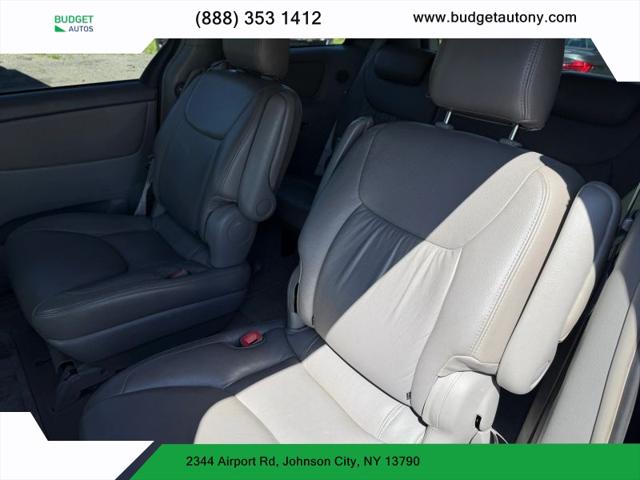 2004 Toyota Sienna XLE Limited
