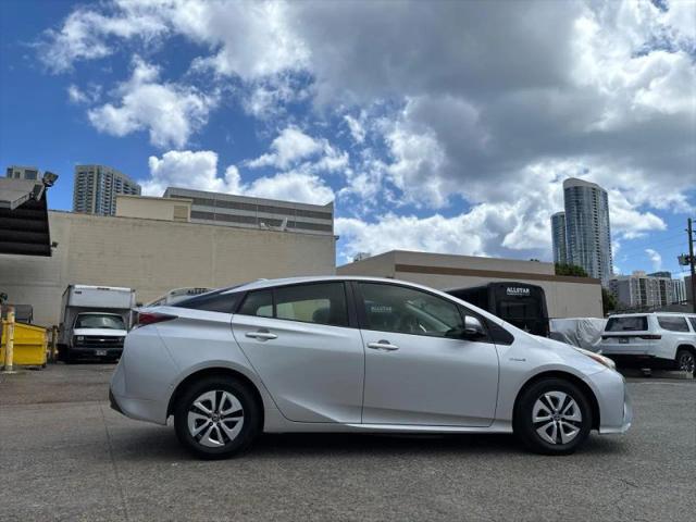 2018 Toyota Prius Three Touring