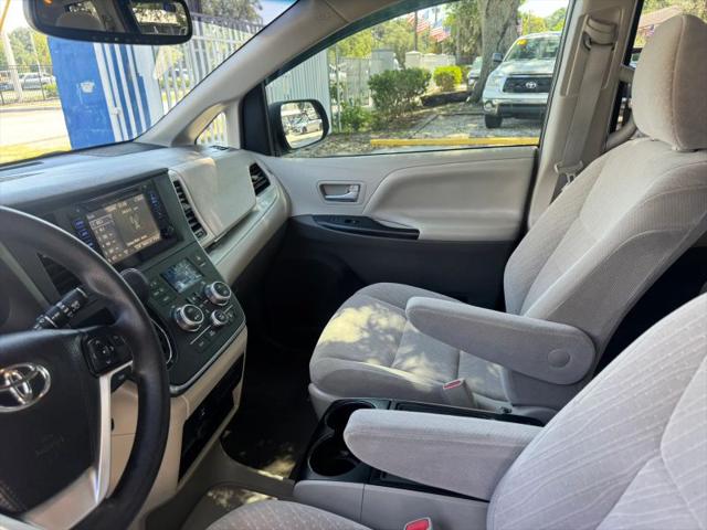 2017 Toyota Sienna LE 8 Passenger