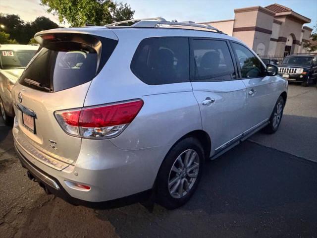 2014 Nissan Pathfinder SL