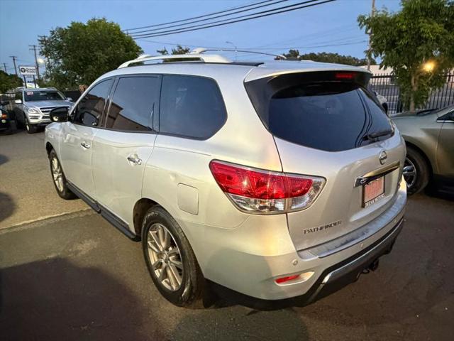 2014 Nissan Pathfinder SL