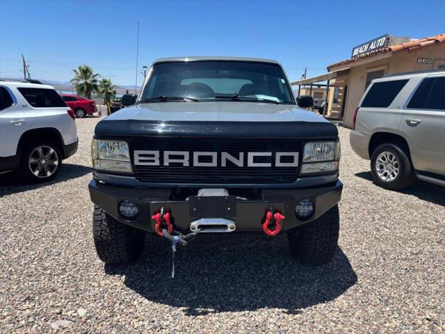 1992 Ford Bronco Base