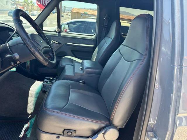 1992 Ford Bronco Base