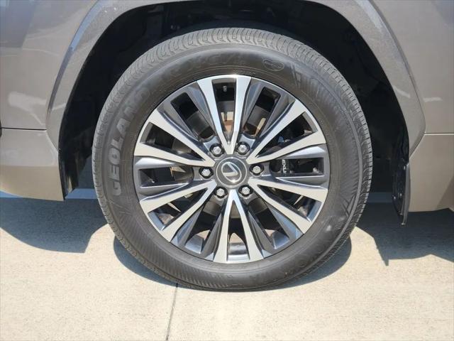 2024 Lexus LX Premium