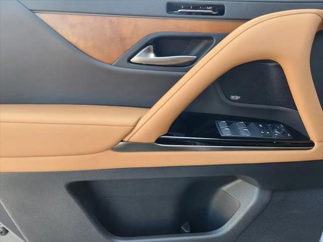 2024 Lexus LX Premium