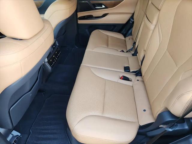 2024 Lexus LX Premium