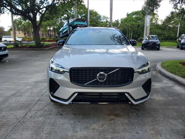 2023 Volvo XC60 Recharge T8 Plus Dark Theme