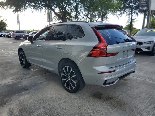 2023 Volvo XC60 Recharge T8 Plus Dark Theme