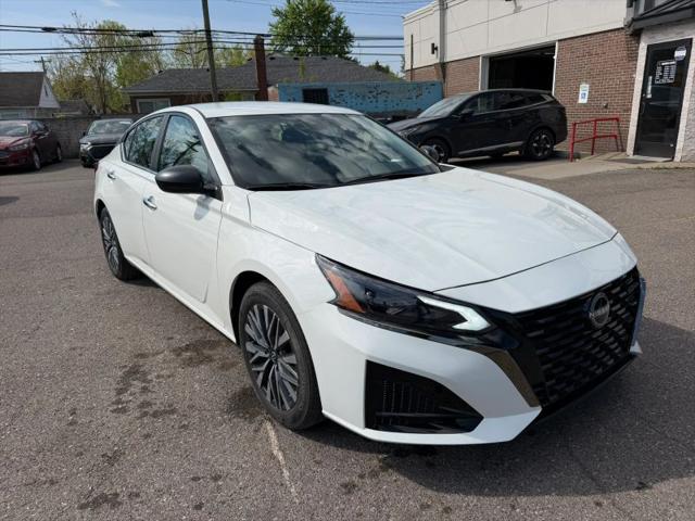 2025 Nissan Altima SV FWD