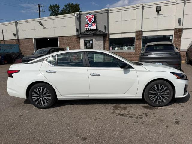 2025 Nissan Altima SV FWD