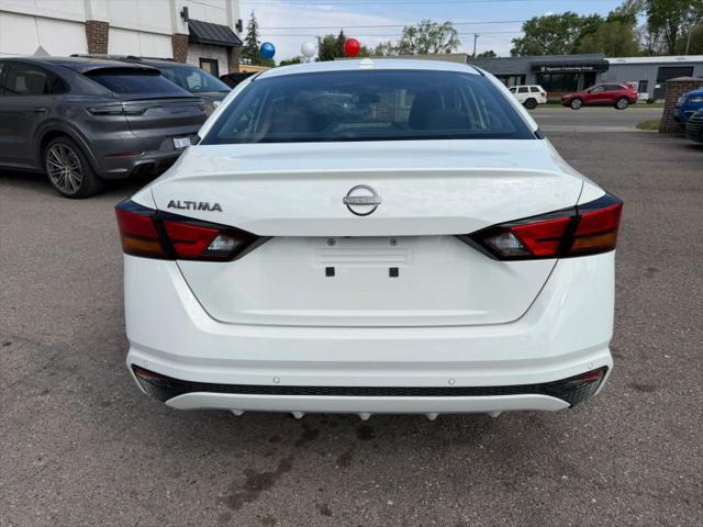 2025 Nissan Altima SV FWD