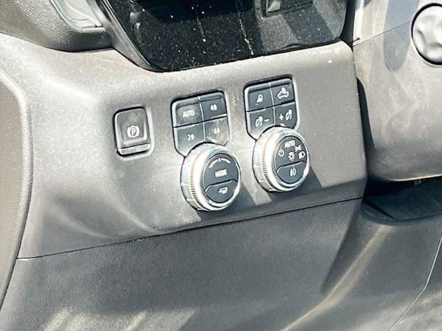 2023 GMC Sierra 1500 4WD Crew Cab Short Box SLT