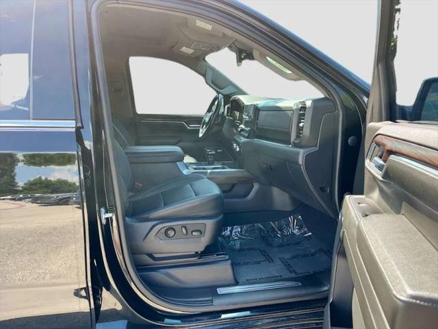 2023 GMC Sierra 1500 4WD Crew Cab Short Box SLT