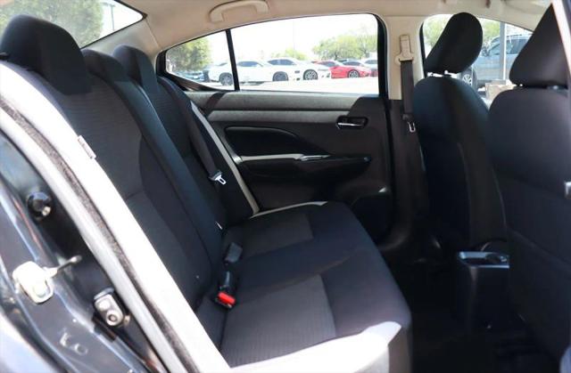2021 Nissan Versa SV Xtronic CVT