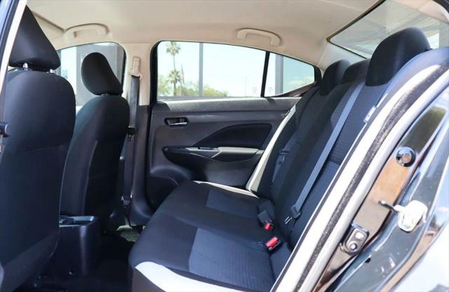 2021 Nissan Versa SV Xtronic CVT