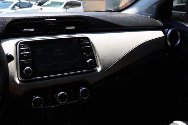 2021 Nissan Versa SV Xtronic CVT