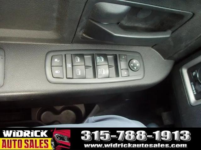 2017 Ram 3500 Tradesman Crew Cab 4x4 6'4" Box