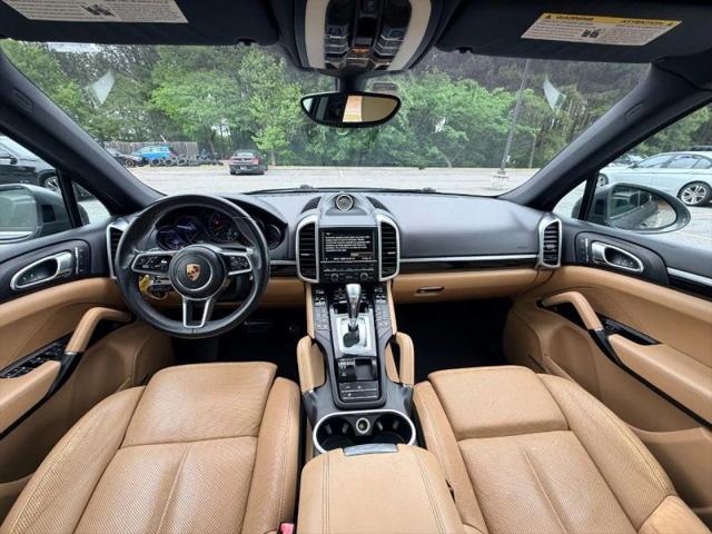2016 Porsche Cayenne Base