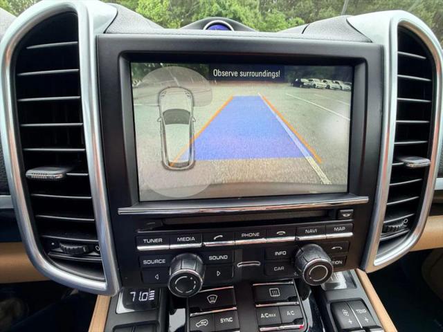 2016 Porsche Cayenne Base