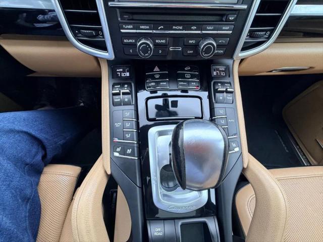 2016 Porsche Cayenne Base