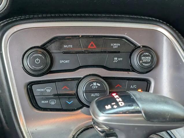 2022 Dodge Challenger SXT