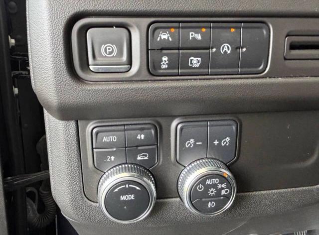2023 GMC Yukon 4WD SLT