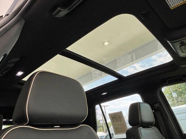 2023 GMC Yukon 4WD SLT
