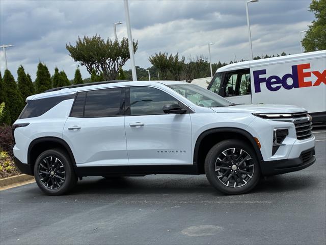 2026 Chevrolet Traverse FWD LT