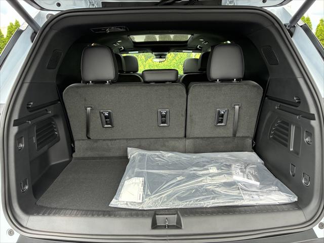 2026 Chevrolet Traverse FWD LT