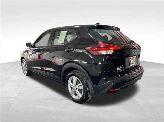 2022 Nissan Kicks S Xtronic CVT