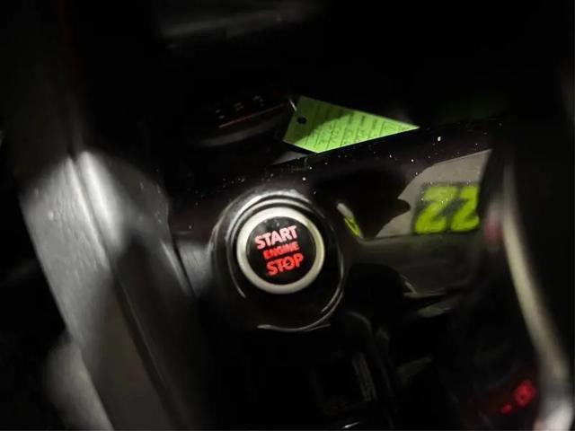 2022 Nissan Kicks S Xtronic CVT