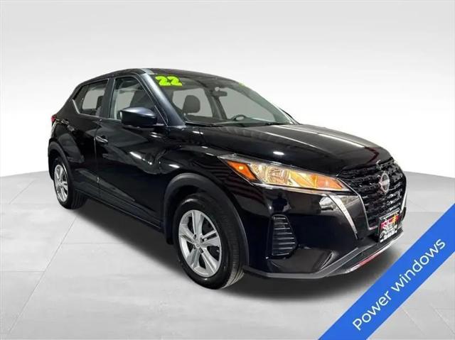2022 Nissan Kicks S Xtronic CVT