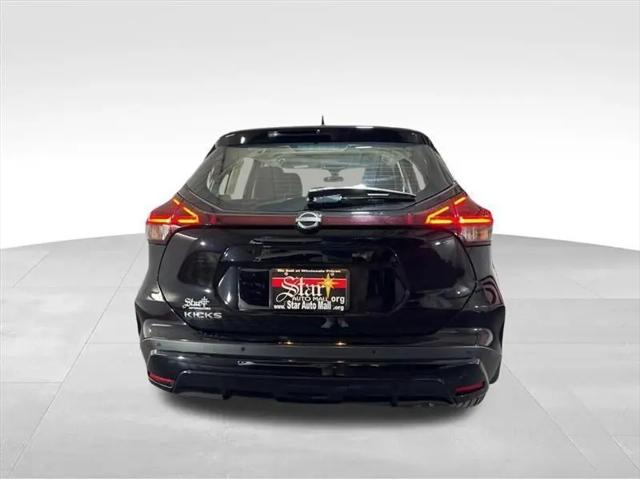 2022 Nissan Kicks S Xtronic CVT