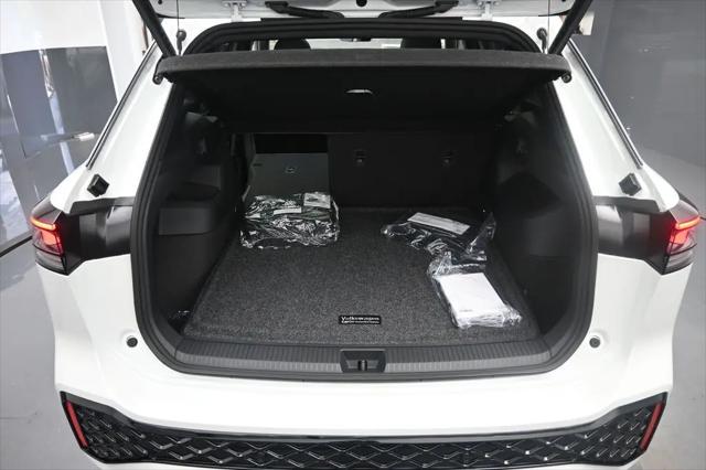 2026 Volkswagen Tiguan SEL R-Line Turbo