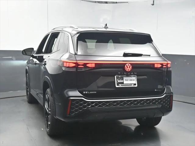 2026 Volkswagen Tiguan SEL R-Line Turbo