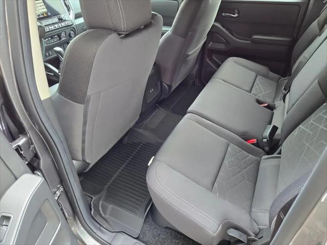 2026 Nissan Frontier Crew Cab SV 4x2