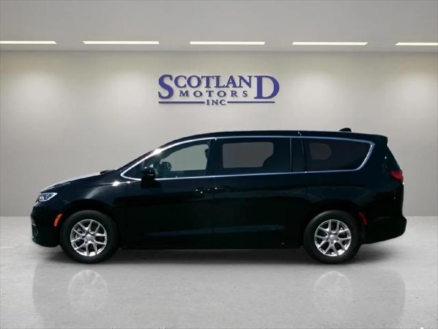 2025 Chrysler Pacifica Select for sale in Laurinburg, NC