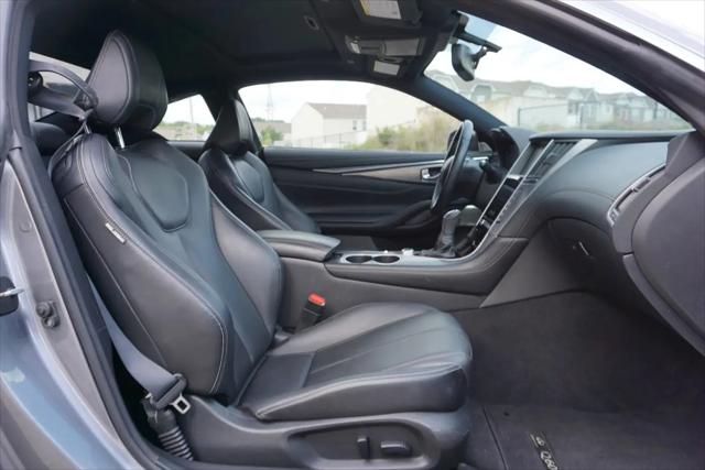 2018 INFINITI Q60 3.0t LUXE