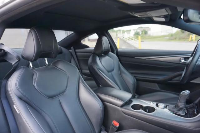2018 INFINITI Q60 3.0t LUXE