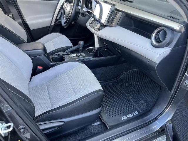 2017 Toyota RAV4 Hybrid XLE