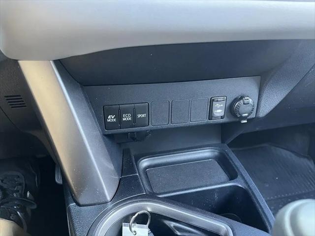 2017 Toyota RAV4 Hybrid XLE