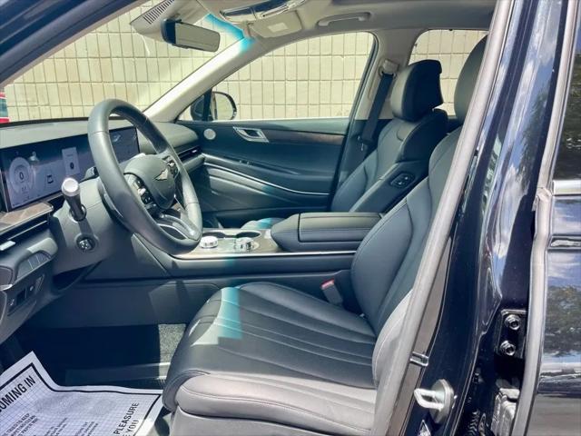 2025 Genesis GV80 2.5T Select AWD