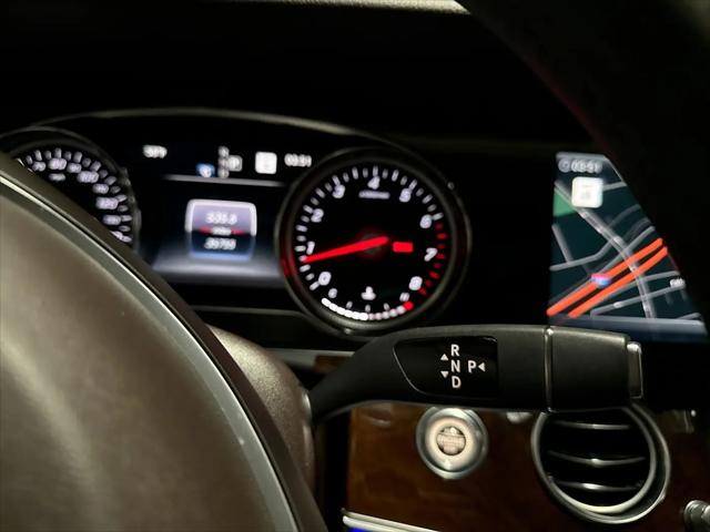 2017 Mercedes-Benz E-CLASS E 300 E 300