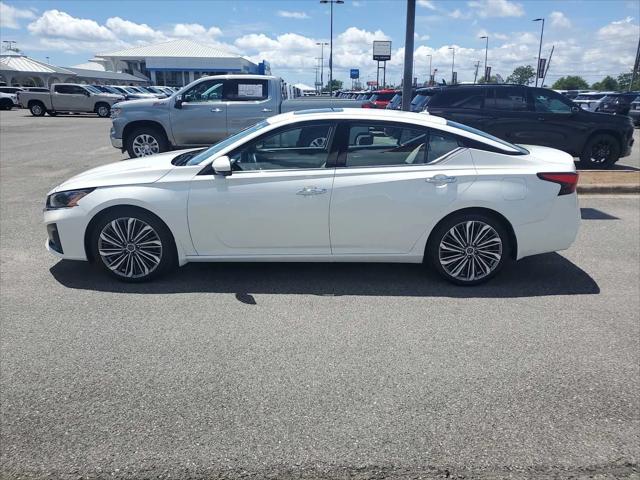 2024 Nissan Altima SL FWD