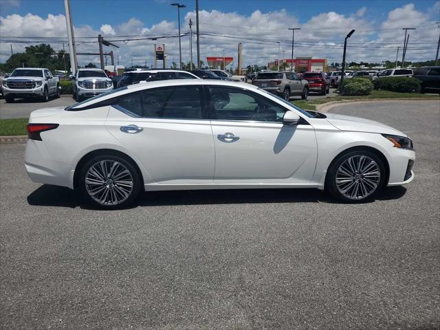2024 Nissan Altima SL FWD