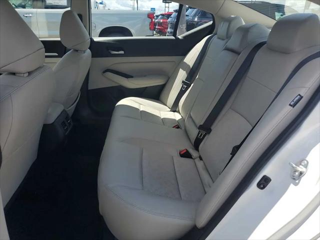 2024 Nissan Altima SL FWD