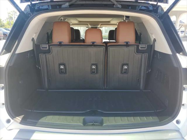 2024 Nissan Pathfinder Platinum 4WD